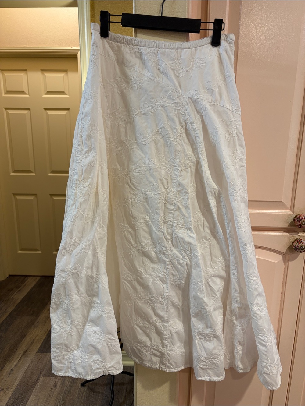 J. Jill White Embroidered A-Line Skirt